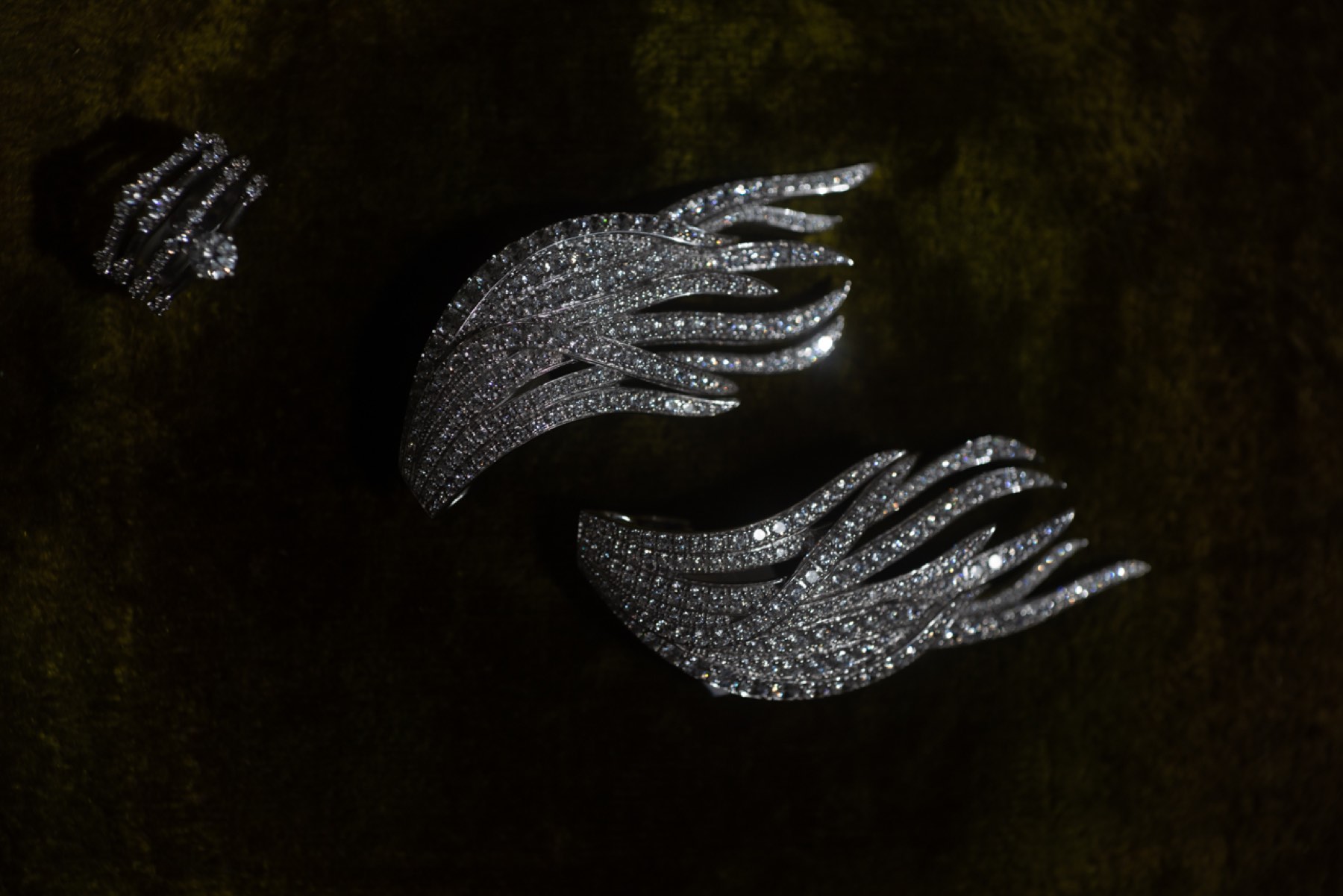 Eikon Collection
